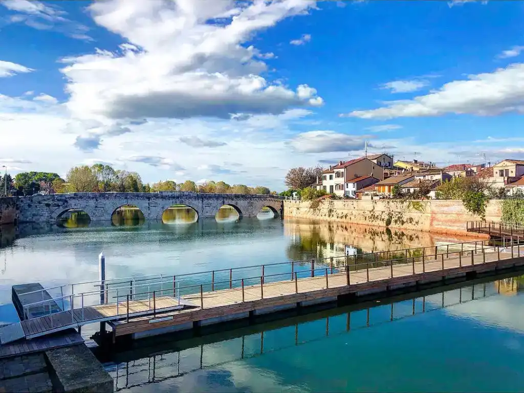 Ponte di Tiberio e passerelle galleggianti